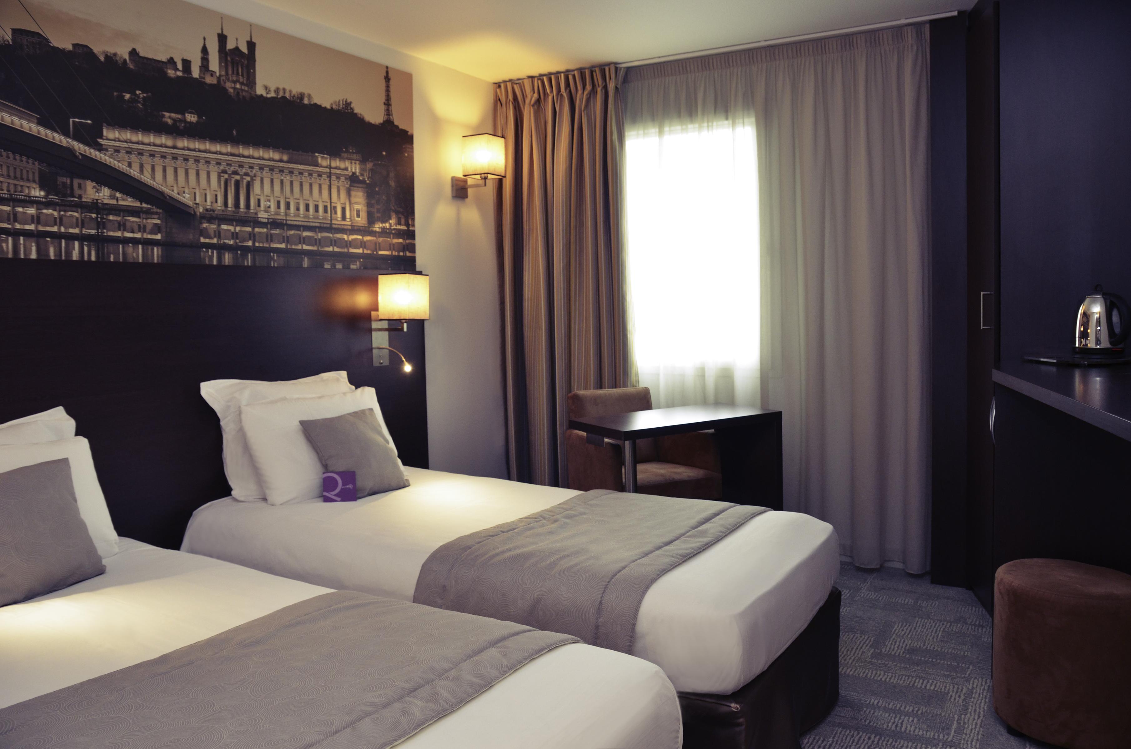Mercure Lyon Est Шапоне Экстерьер фото